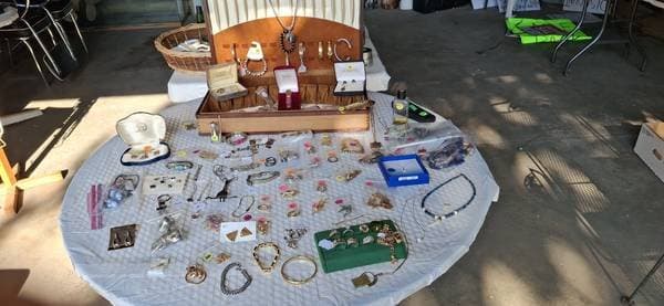 NOKOMIS EAST ESTATE /GARAGE SALE - SAT & SUN - JULY 18 & 19 * 7:30-4PM