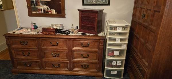 Last day bag sale deals and discounts Westland estate sale