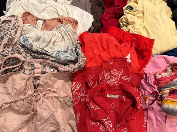 HUGE clothing garage sale in Manhattan Beach—over 800 items