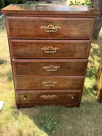 Moving sale
