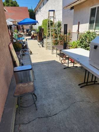 Huge yard garage sale in Alhambra
