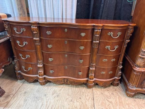 Live Auction Saturday July 25th @ 7:00 p.m.