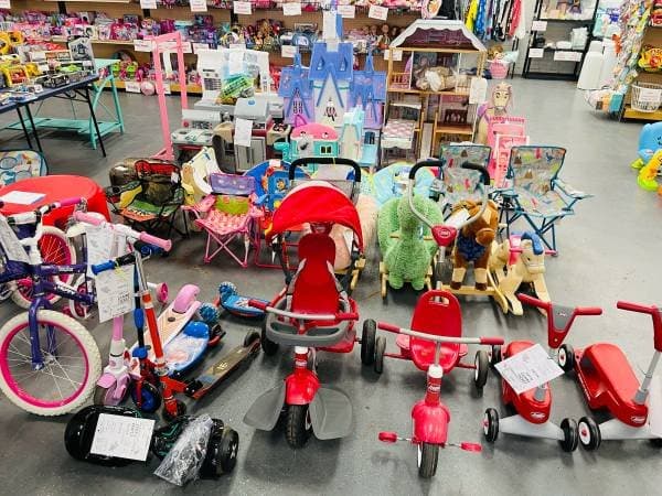 HUGE MULTI-FAMILY SALE! THOUSANDS OF ITEMS!