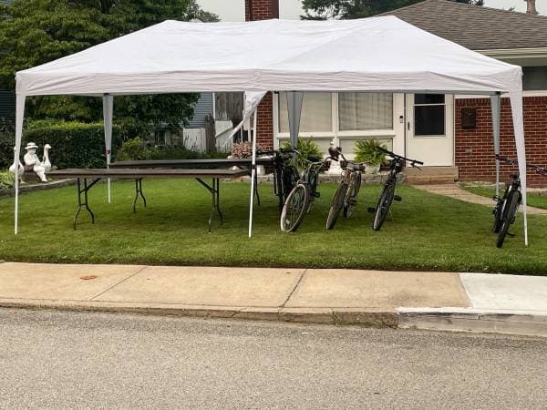 Garage sale yard sale