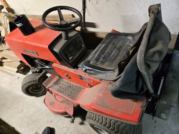 Private sale of indivd garage items
