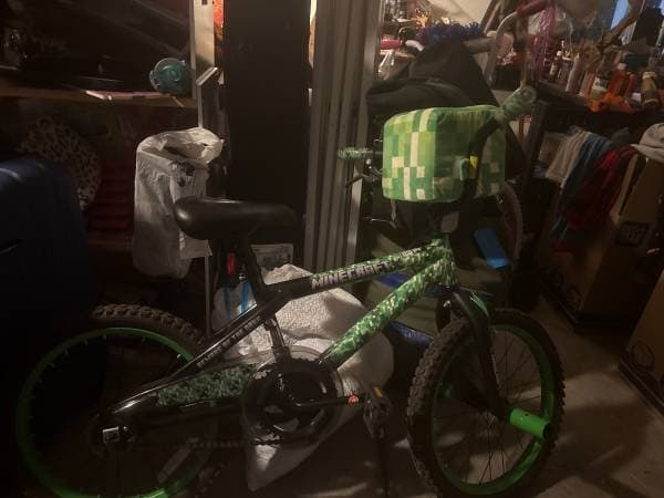 Garage sale in Southwest Las Vegas